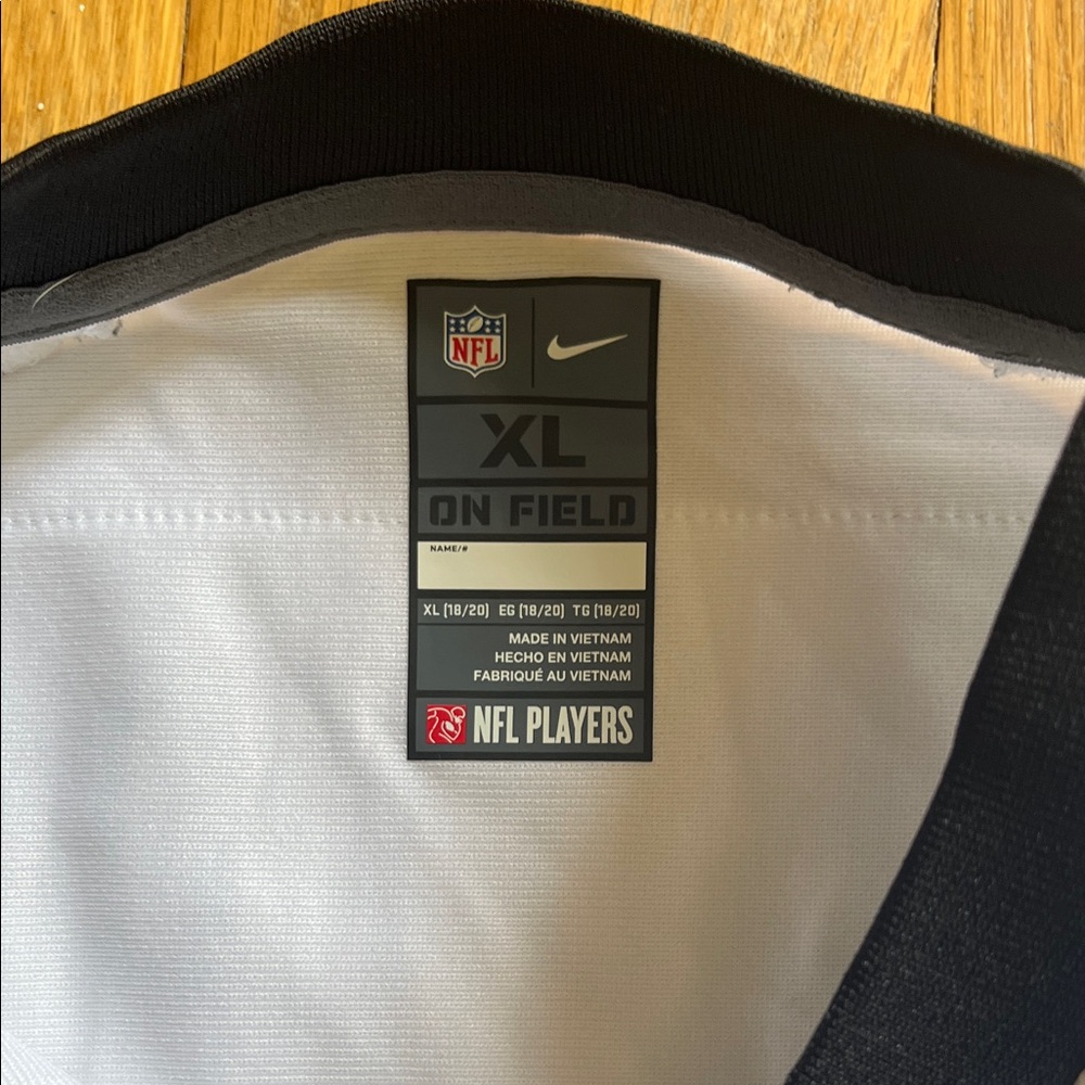 NIKE NFL Youth XL Cincinnati Bengals Tyler Boyd Black and White Football Jersey - Picture 3 of 7